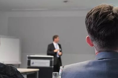 跨境卖家美国专利侵权诉讼生存指南：如何破解TRO冻结令并逆转战局